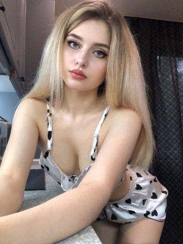 Викуся